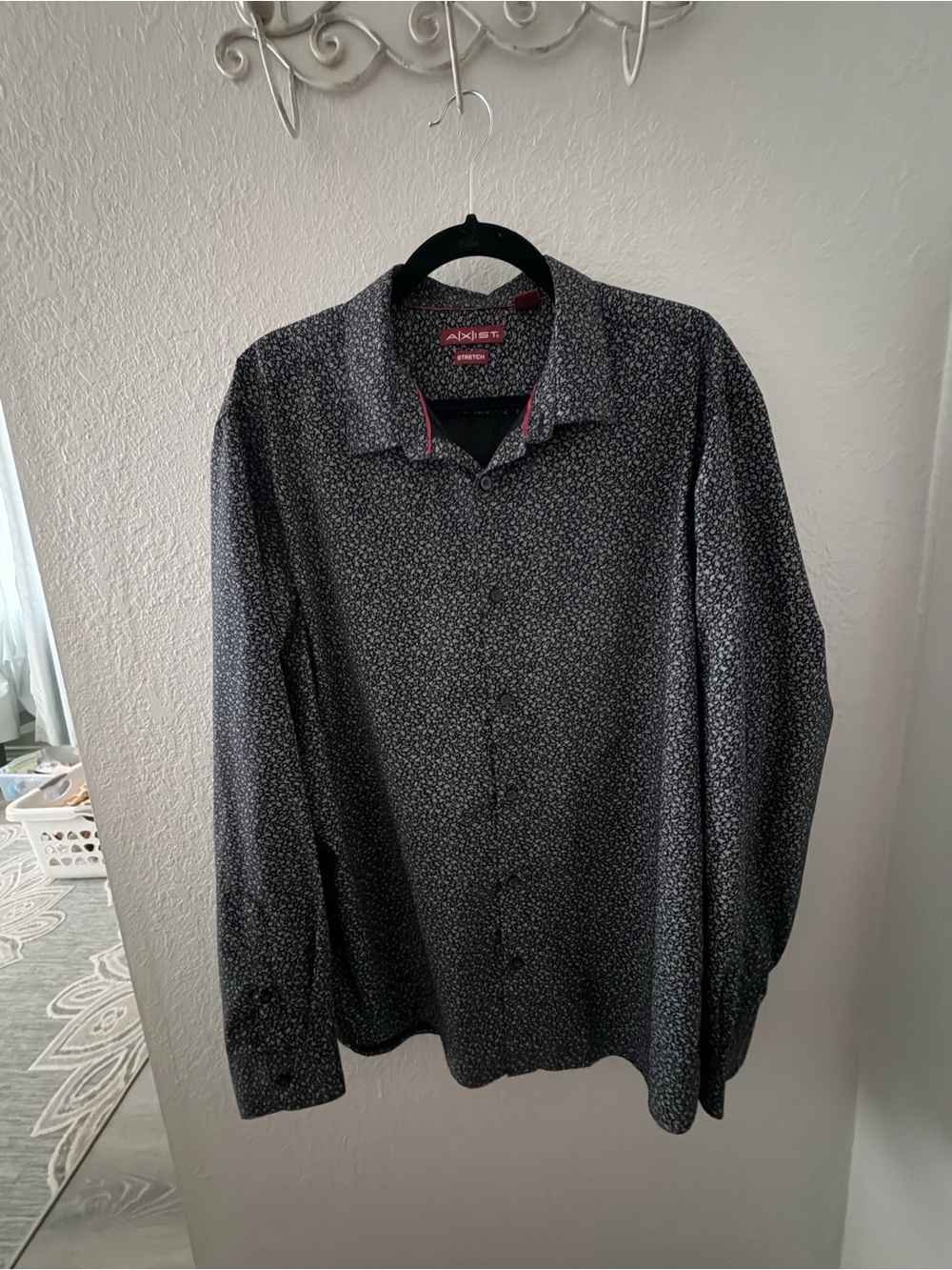 Axist Men's Black Micro-Print Long Sleeve Dress Shirt